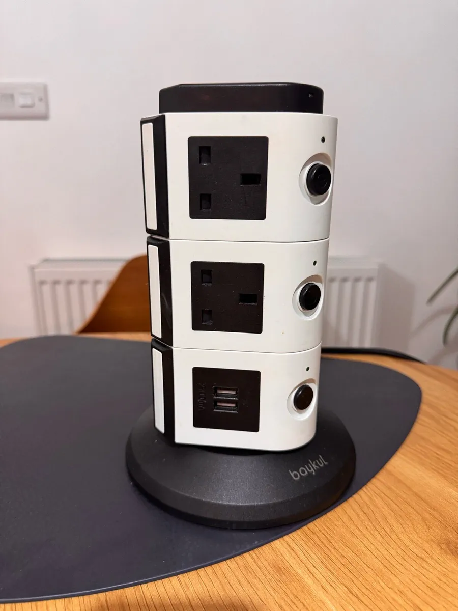 Tower Extension Lead 5m with wireless charger - Image 4