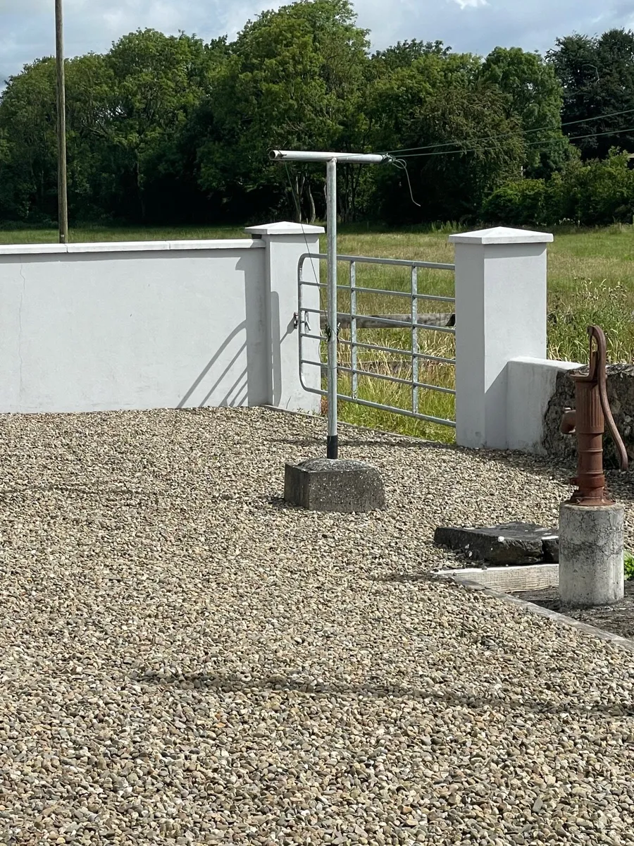 Clothes line pole (pair)
