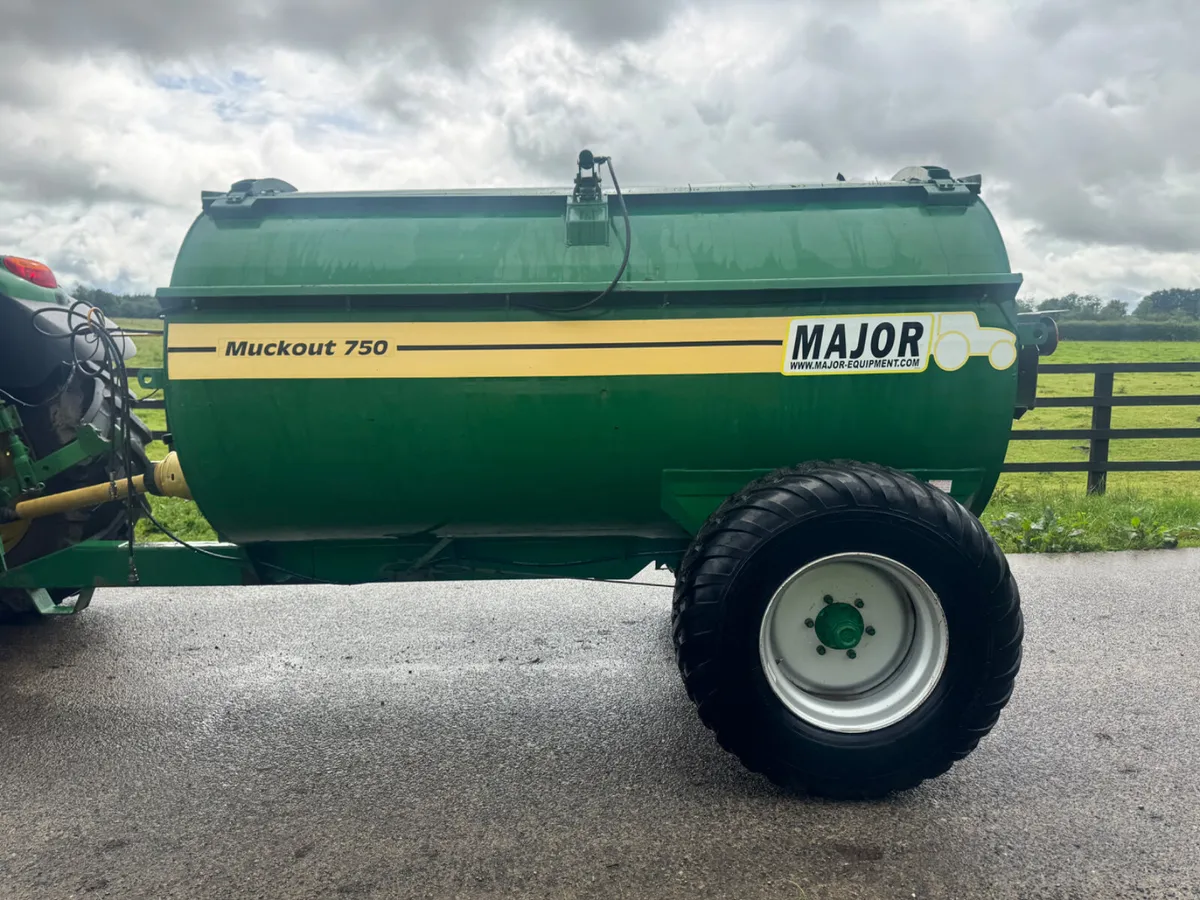 Major 750 Dung spreader Like New****** - Image 1