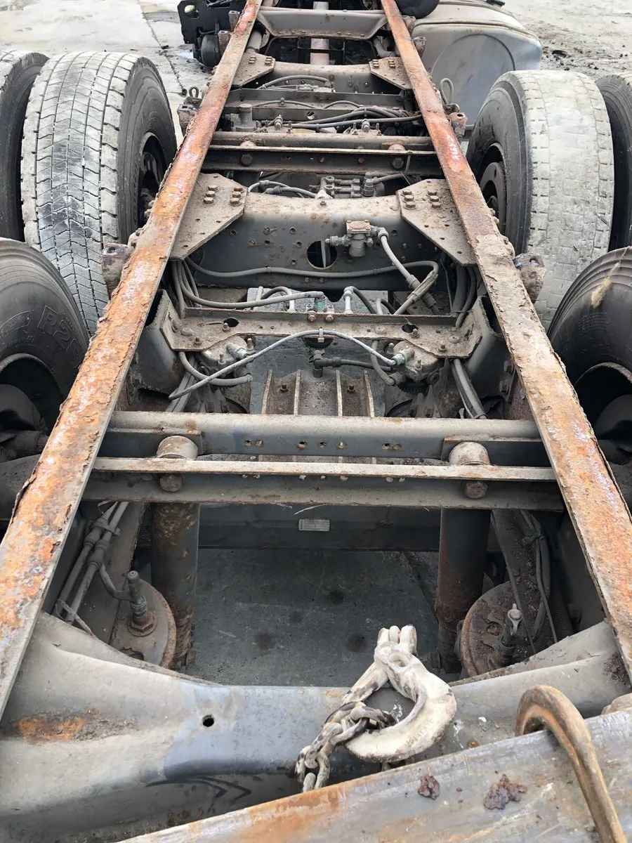 Twin wheel tag axle - Image 3
