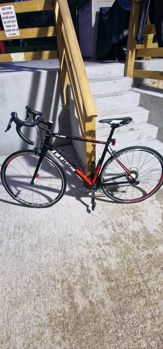 Cube attain 56 cm superlight - Image 1