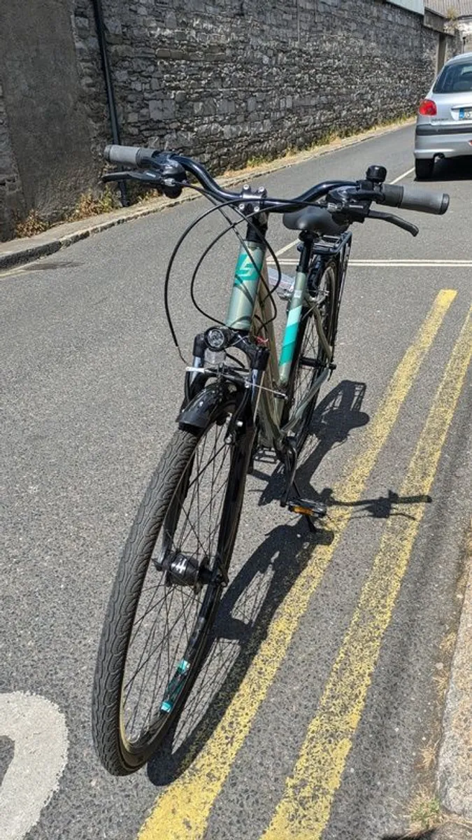 Lapierre Hybrid Trekking Bike - Image 2