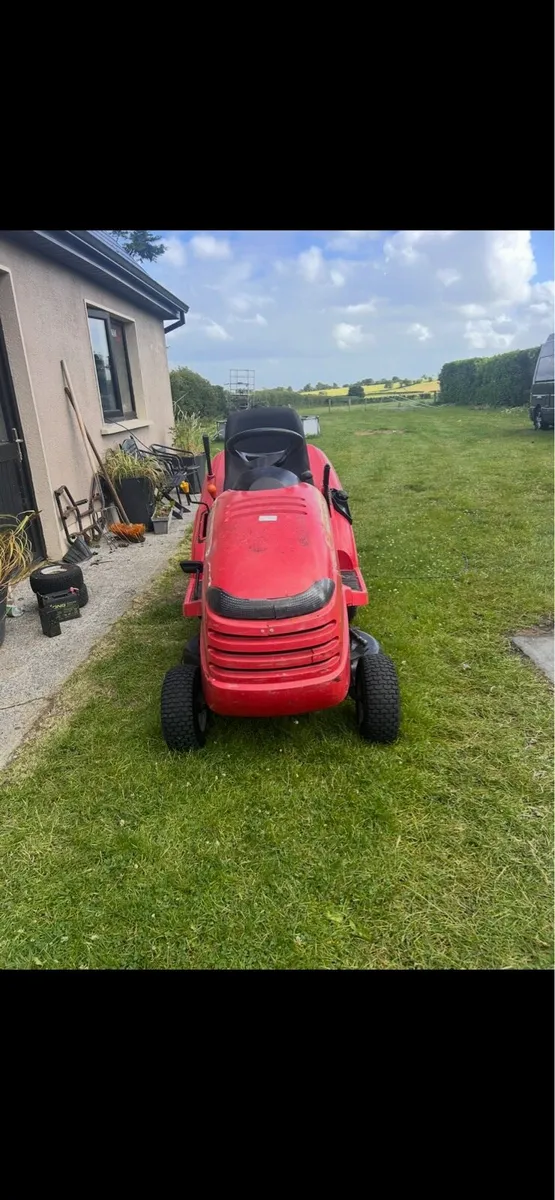 Honda ride on lawnmower - Image 2
