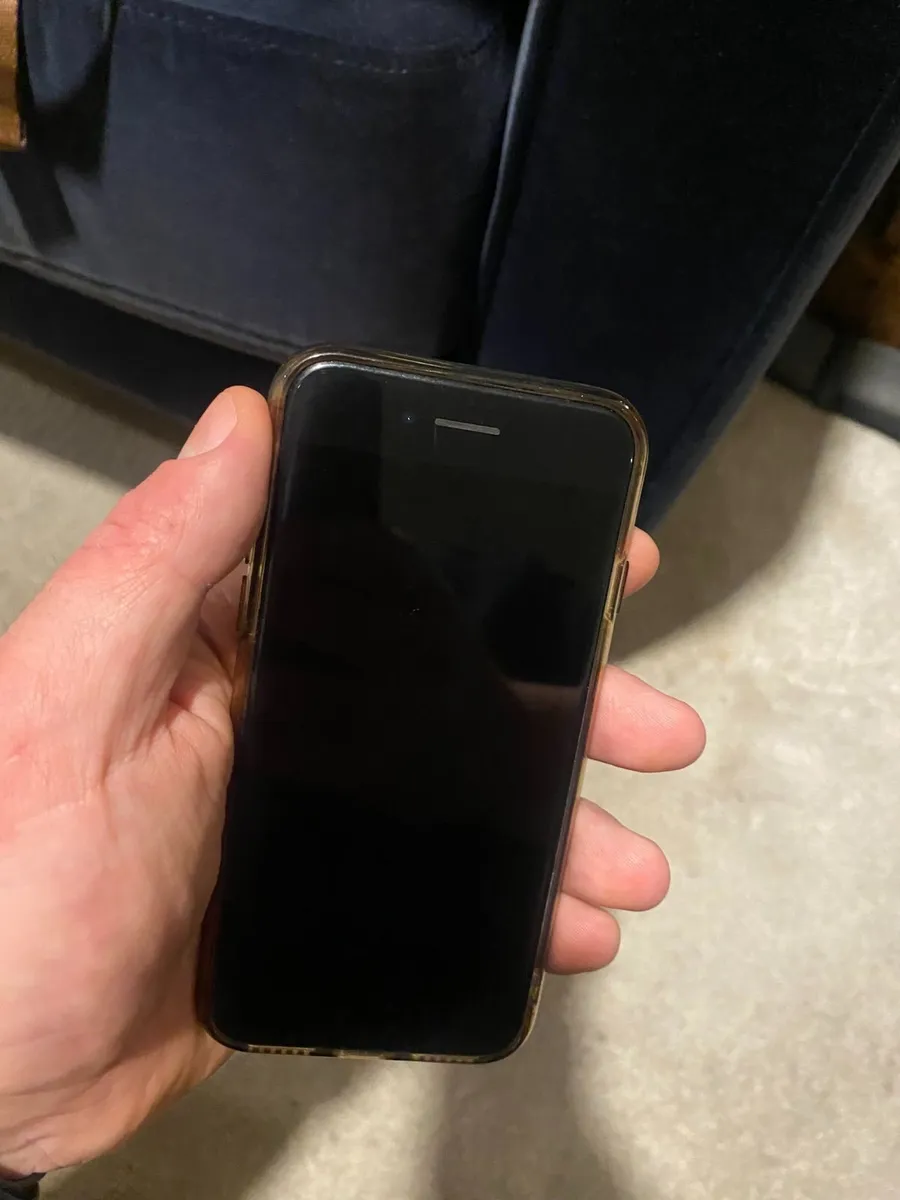 Apple iPhone 8 - 64GB