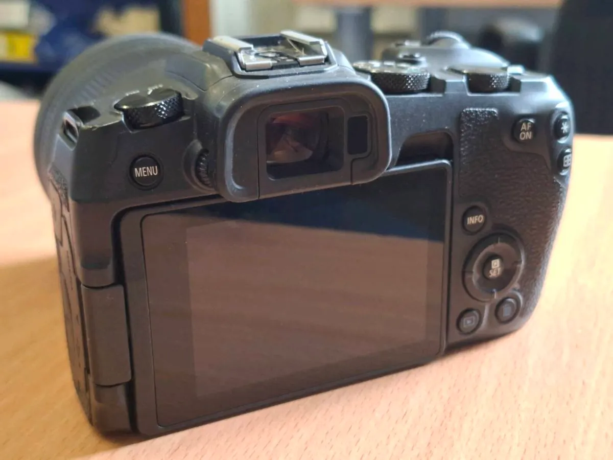 Canon EOS RP + Canon RF 24-105 lens - Image 2