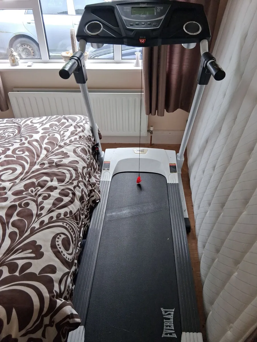 Everlast ev 7000 treadmill - Image 3