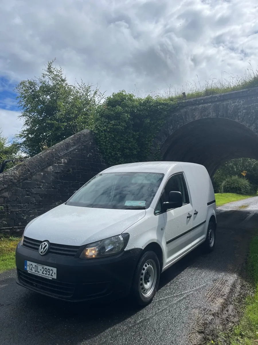 Volkswagen Caddy 2012 - Image 2