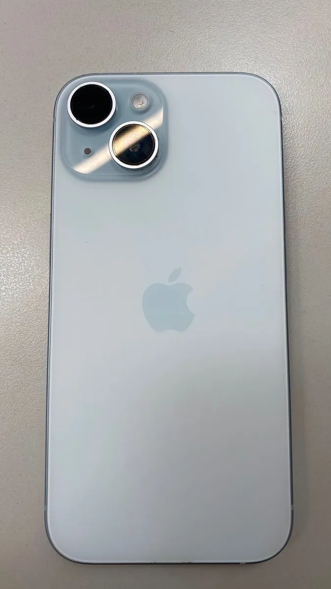 iPhone 15 – White – 128GB – Unlocked - Image 3