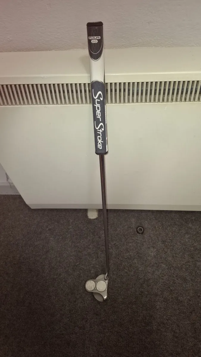 Odyssey putter - Image 1