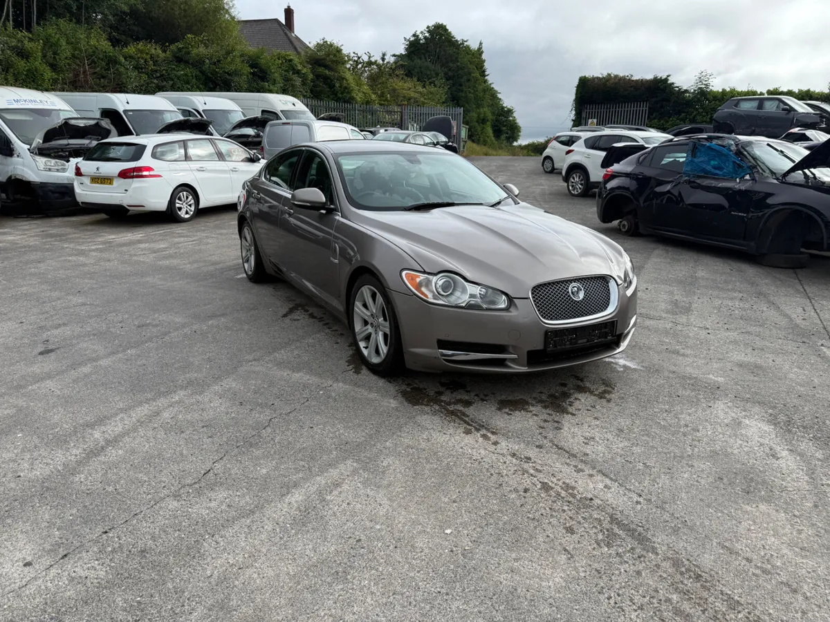 2011 Jaguar XF 3.0 V6 Auto Luxury - Image 1