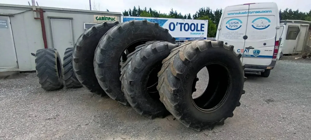 Vredestein 710/70R42 and 600/70R30 - Image 1