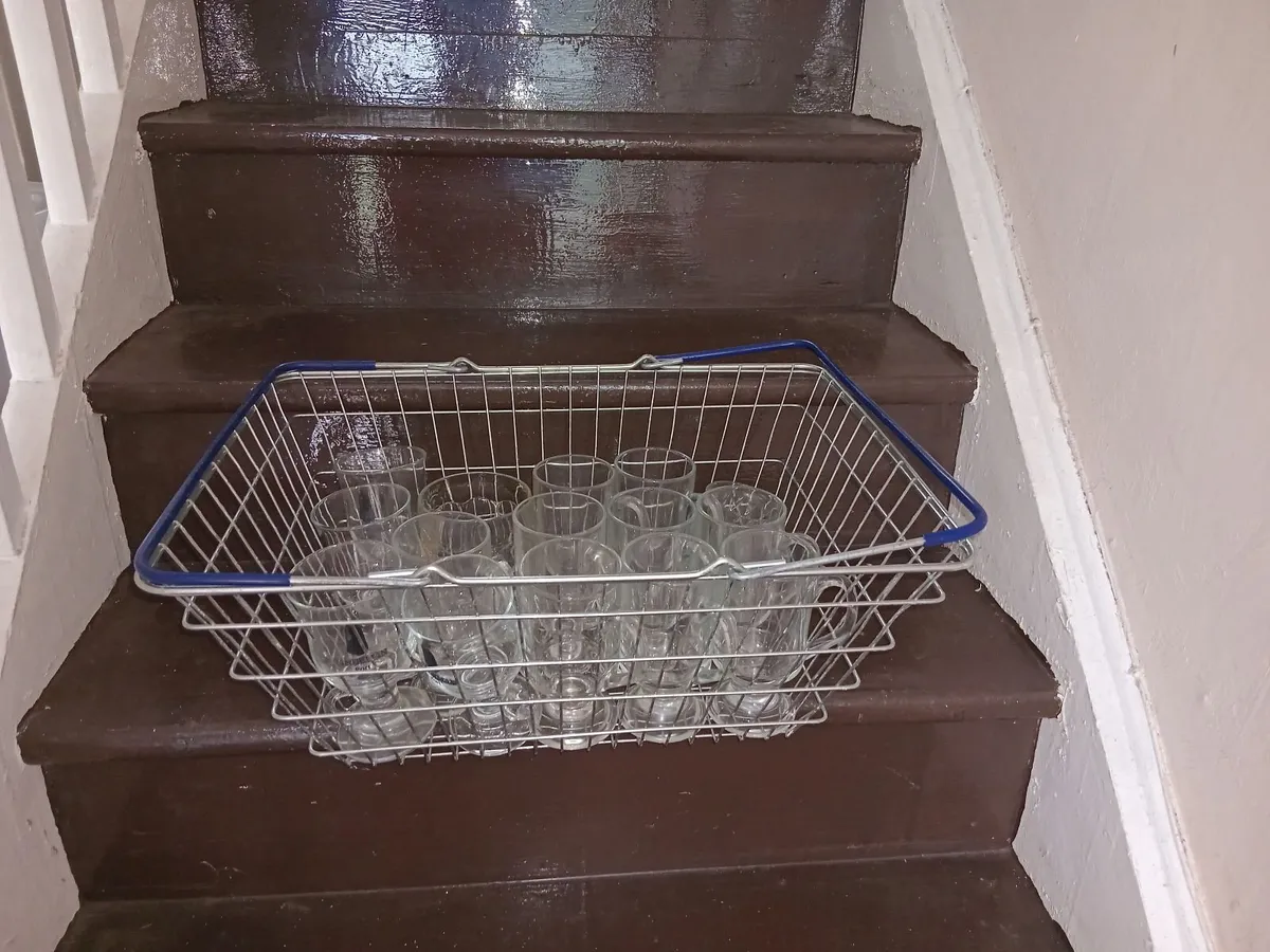 15 GLASSES WITH HANDLES - Image 2