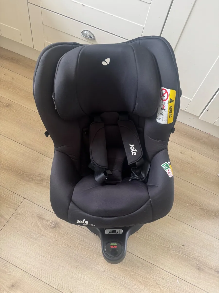 Car seat - Image 1