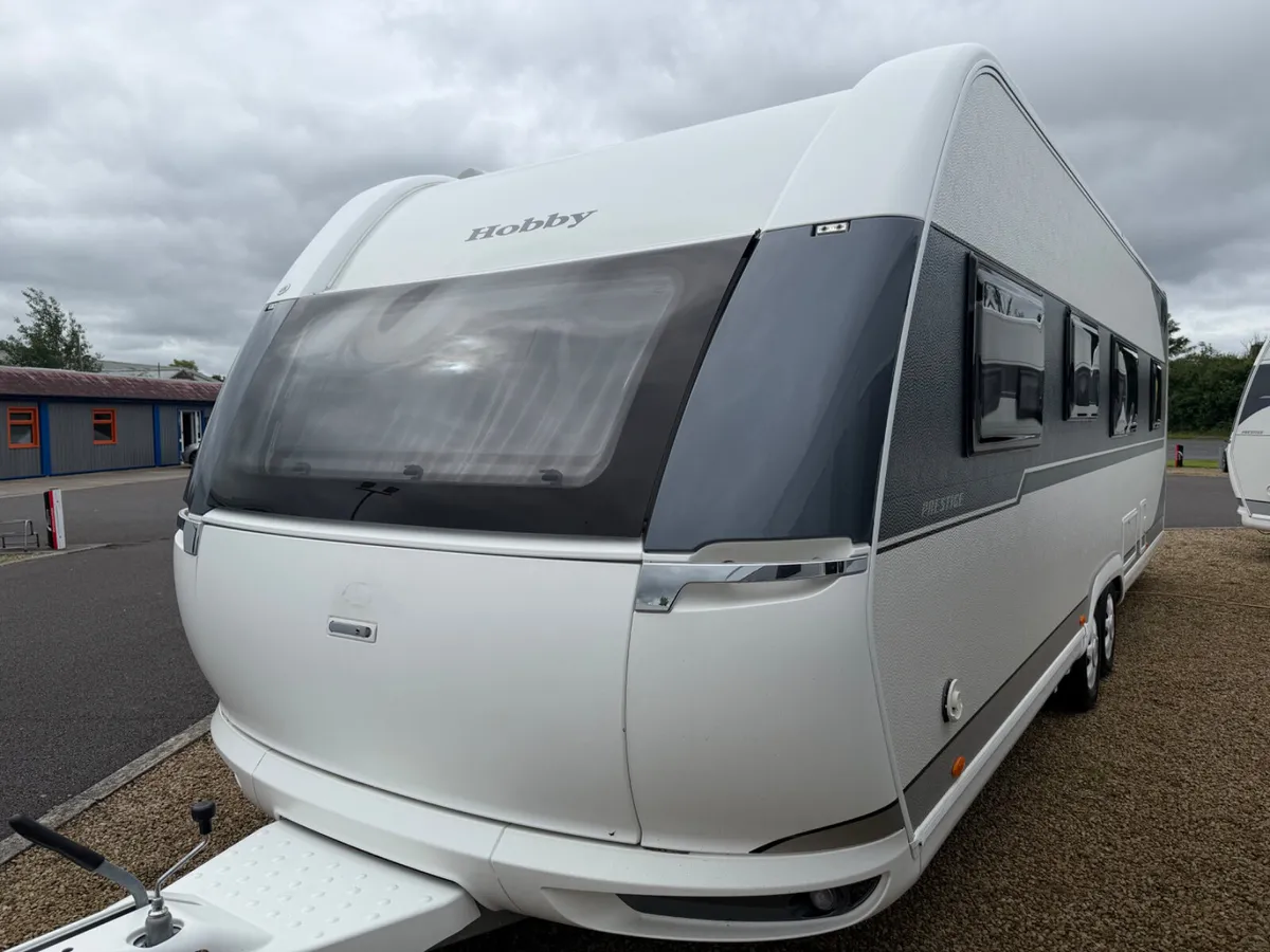 2021 HOBBY 720 KWFU 6/7/8 BERTH LUX CARAVAN!! - Image 3