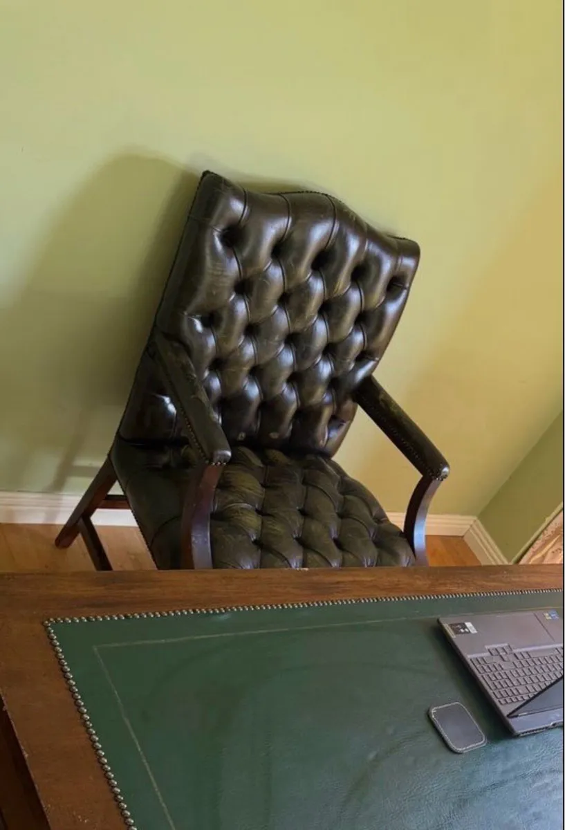 Vintage Chesterfield Gainsborough Armchair - Image 1