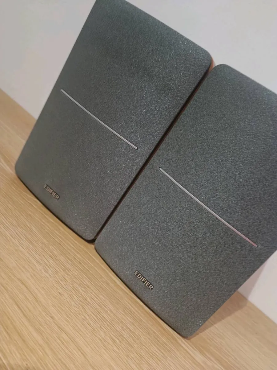 Edifier R1280T Powered Bookshelf Speakers - Image 1