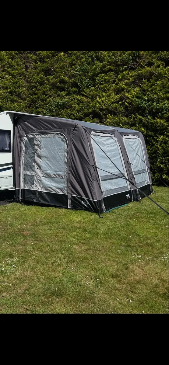 Vango air awning - Image 1