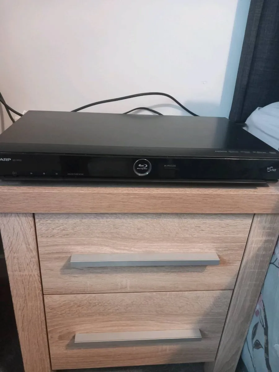 Sharp blueray dvd player - Image 1