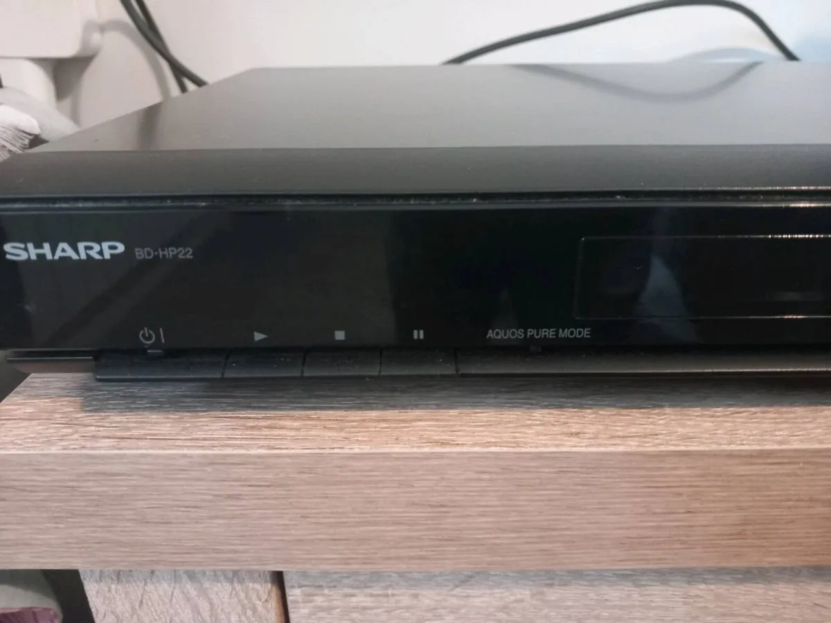 Sharp blueray dvd player - Image 2