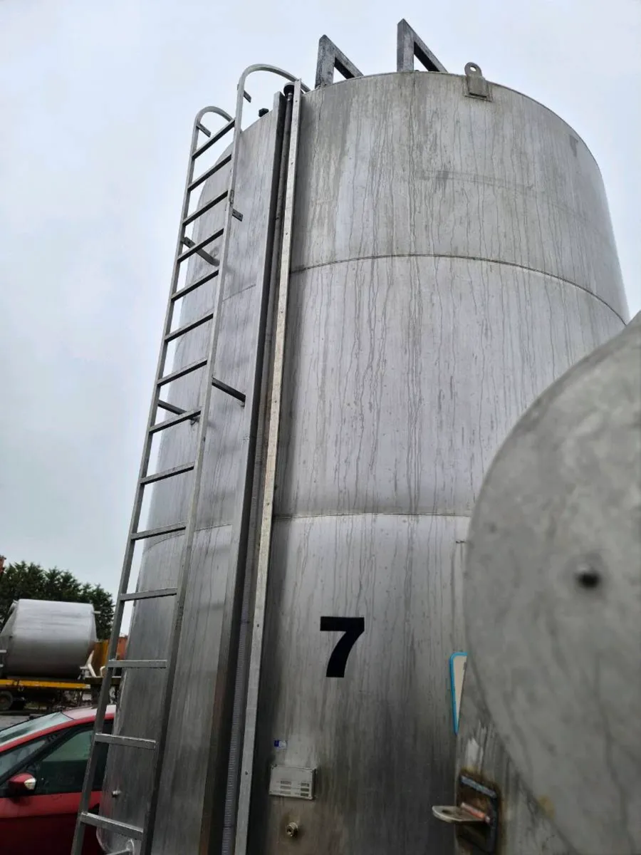 Stainless steel tank 27000 ltr - Image 1
