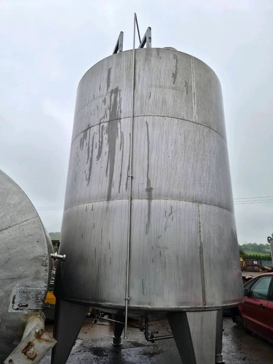 Stainless steel tank 27000 ltr - Image 2