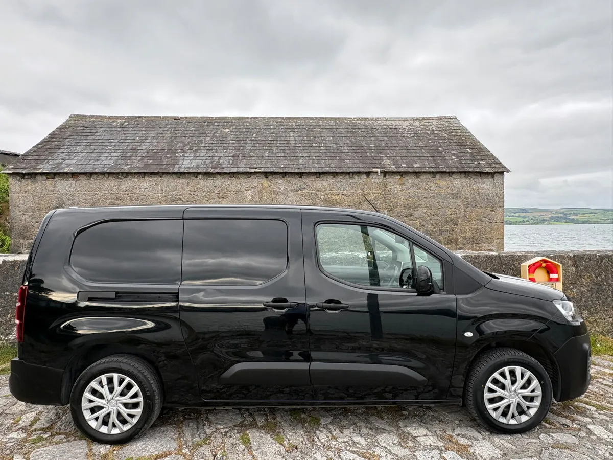 2022 Citroen Berlingo LWB Enterprise - Image 3