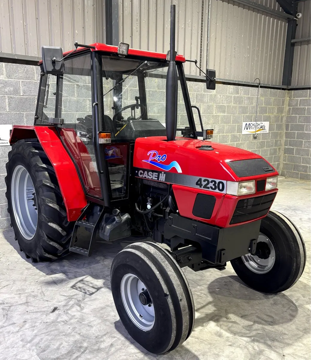 CASE 4230, 2wd ***Low Profile Cab*** - Image 3