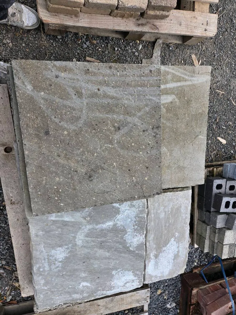 Second hand paving slabs - Image 2