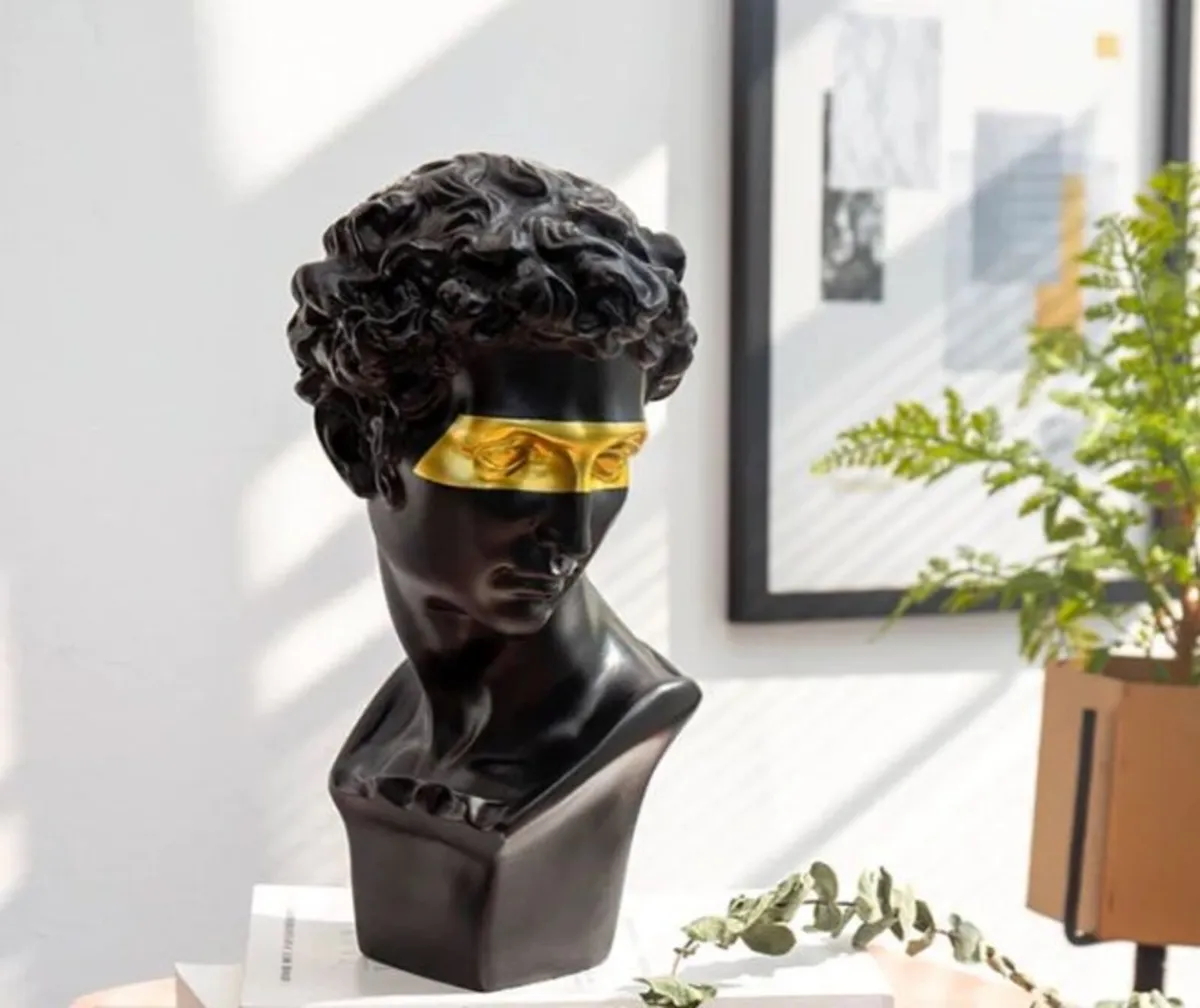 Watchful David Statues - Image 3