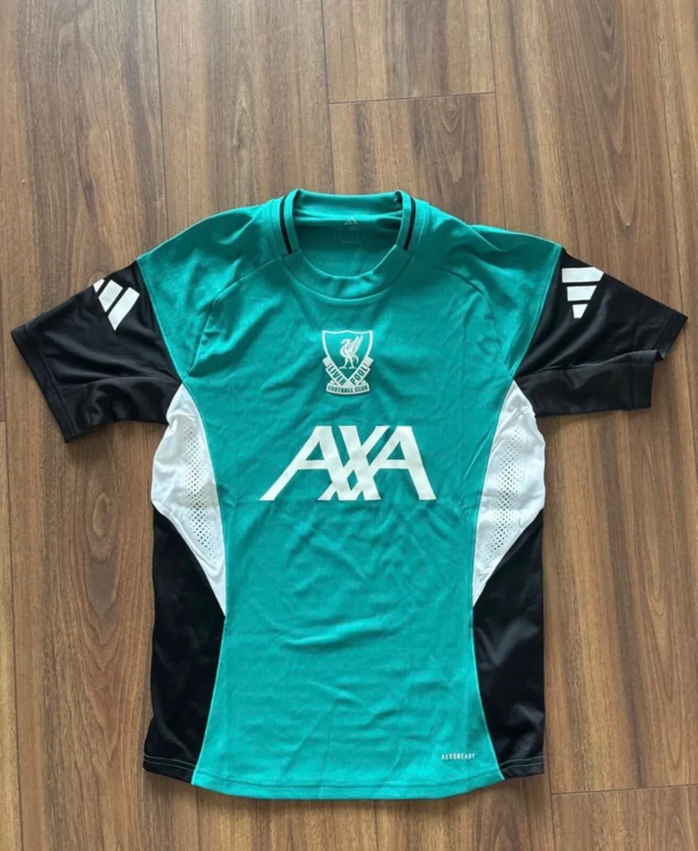 Liverpool 25/26 Training Top (S) UNWORN - Image 1