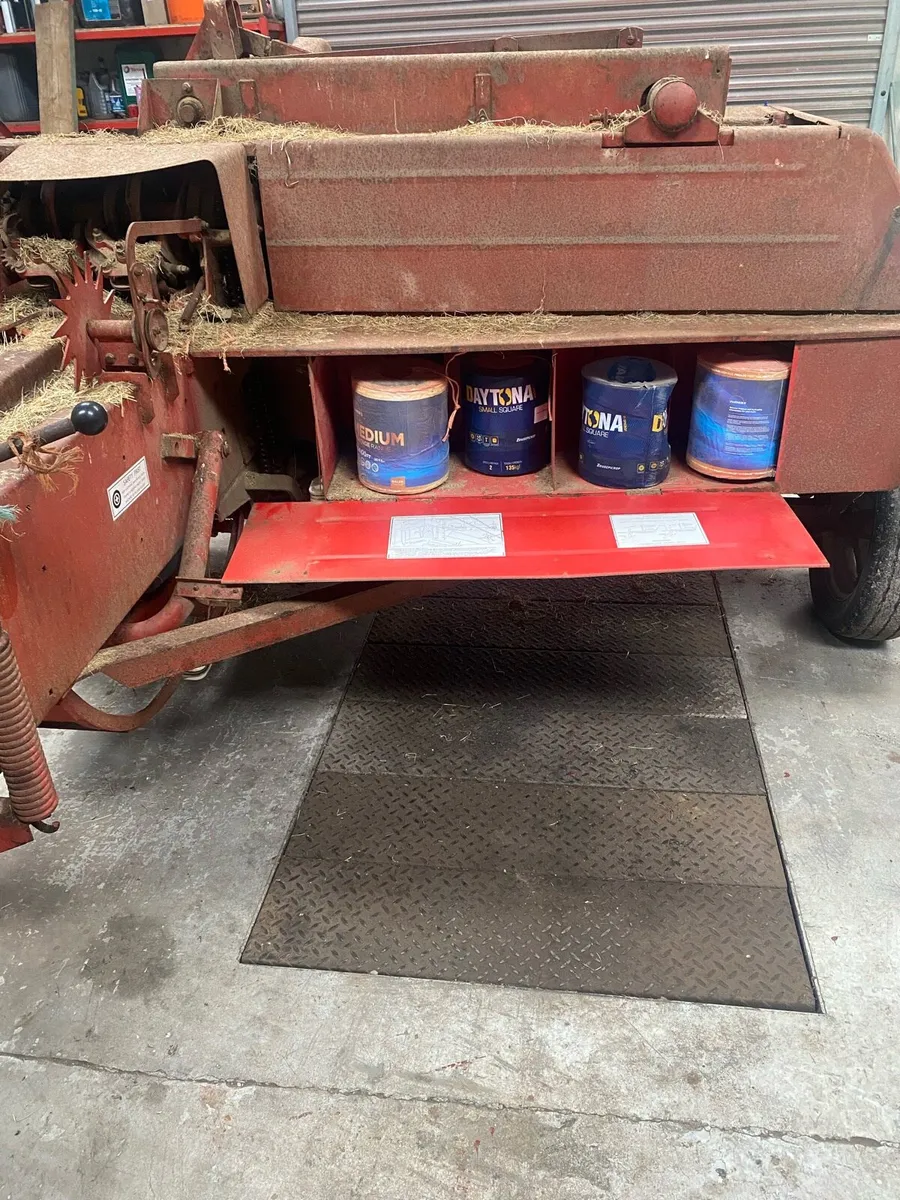 Massey Ferguson 20 square baler - Image 4