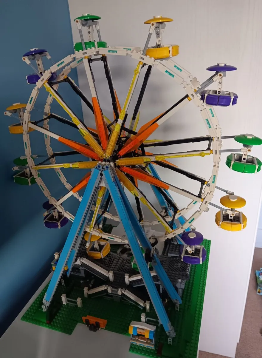 Lego compatible ferris wheel - Image 1