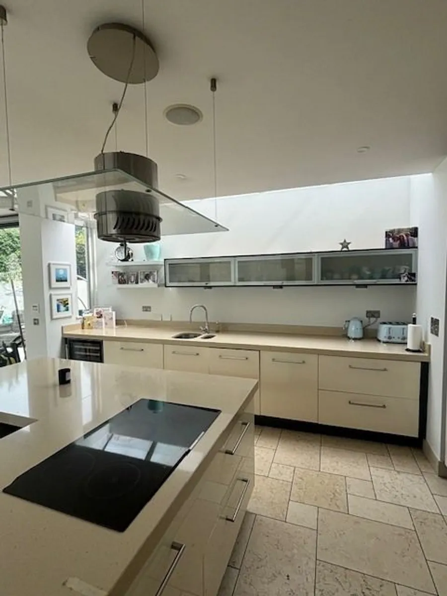 Cream High Gloss Kitchen - Image 1