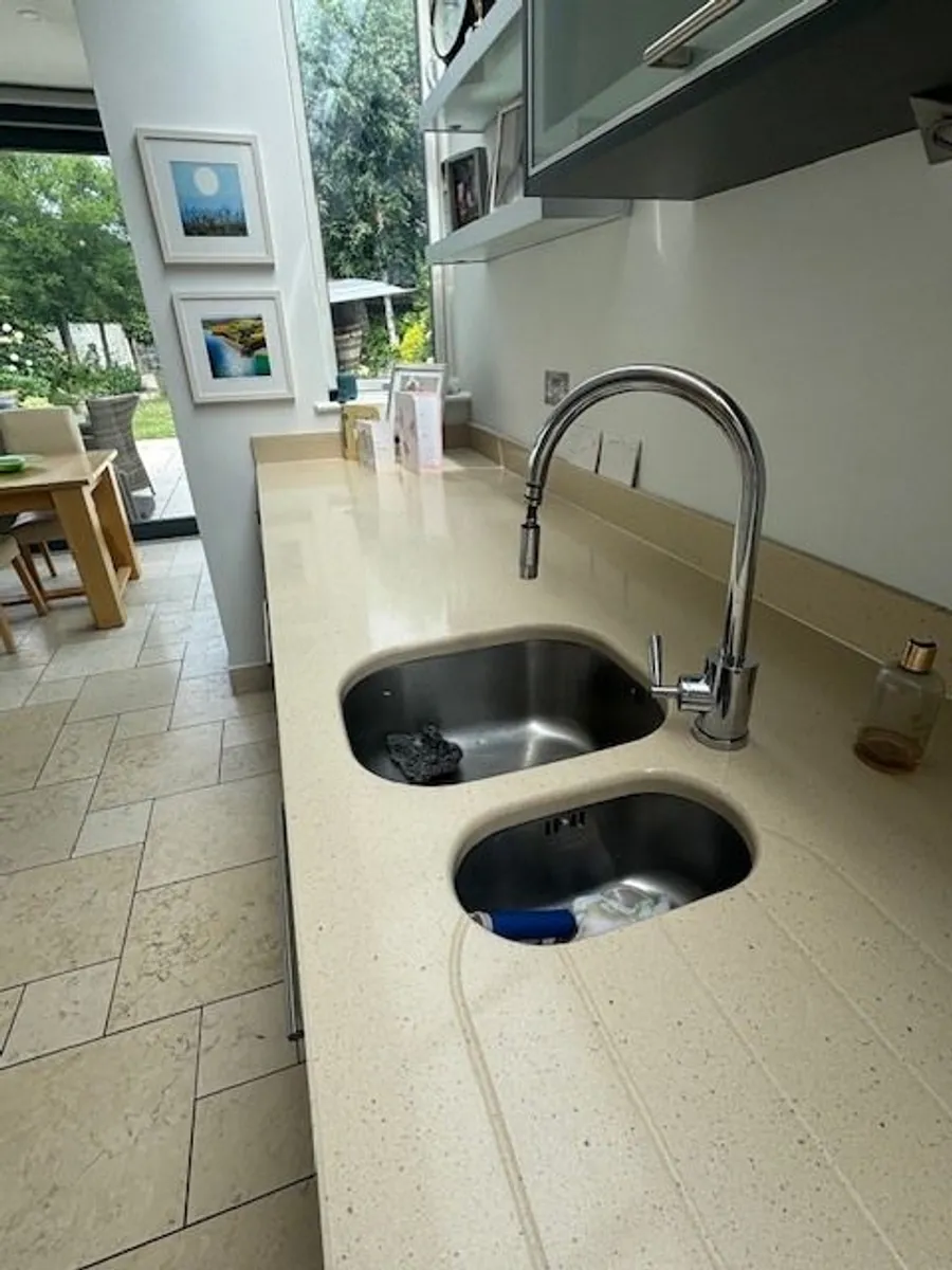 Cream High Gloss Kitchen - Image 2