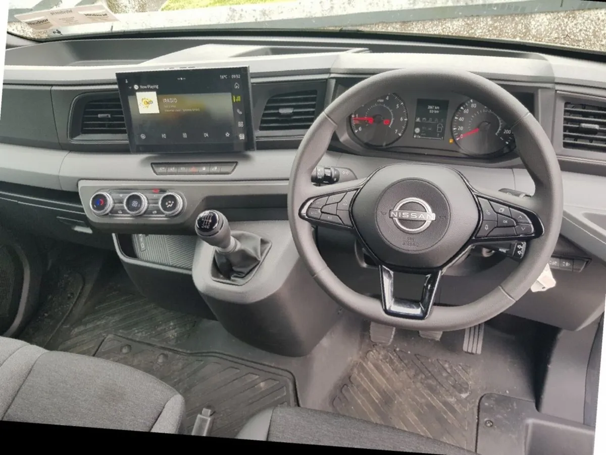 Nissan Interstar INTERSTAR L2H2 FWD 130 SV 2DR - Image 4