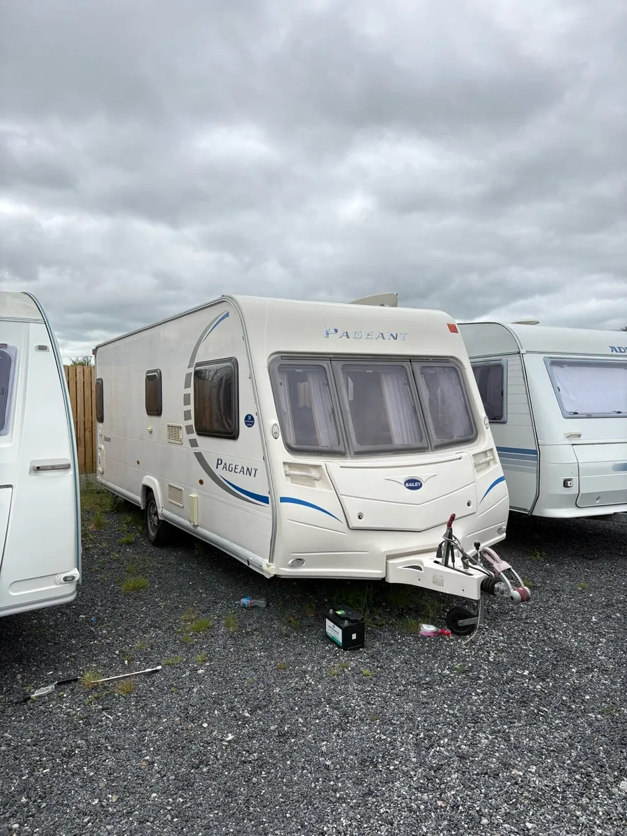 Bailey 4 Berth Fixed Bed Caravan For Sale - Image 2