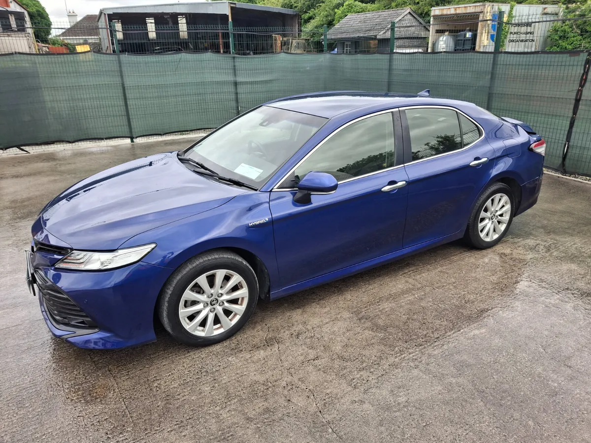 202 Toyota Camry  Hybrid  Automatic..Drive away - Image 2