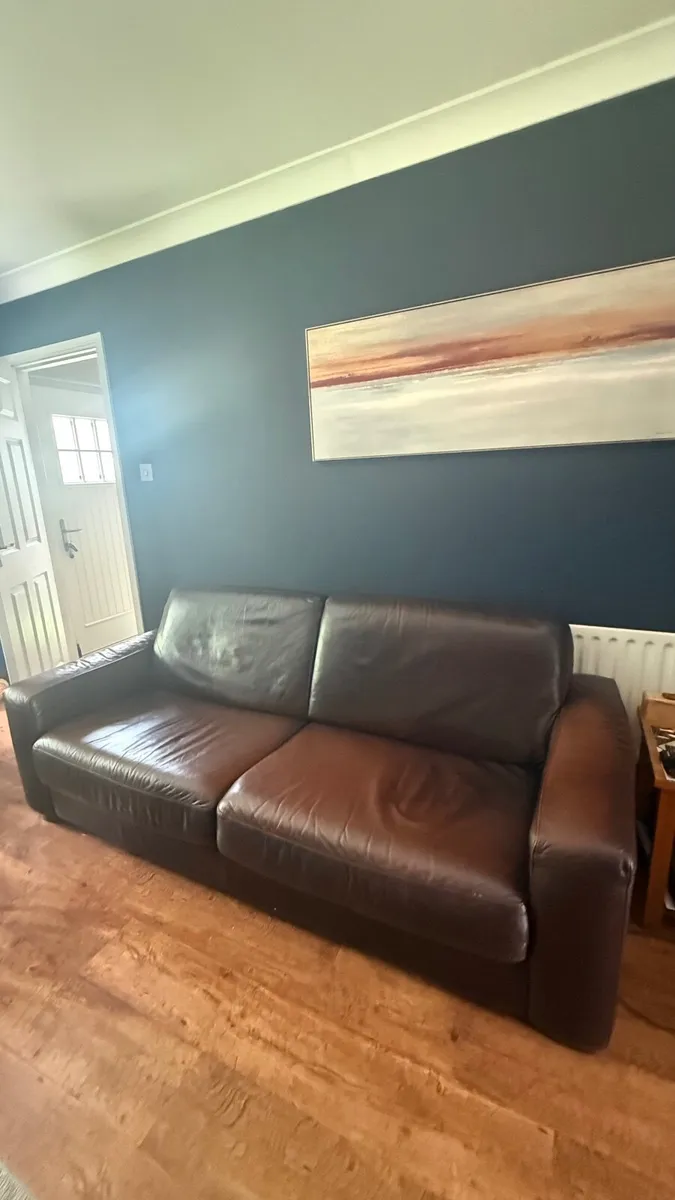 3-2-1 Natuzzi leather - Image 1