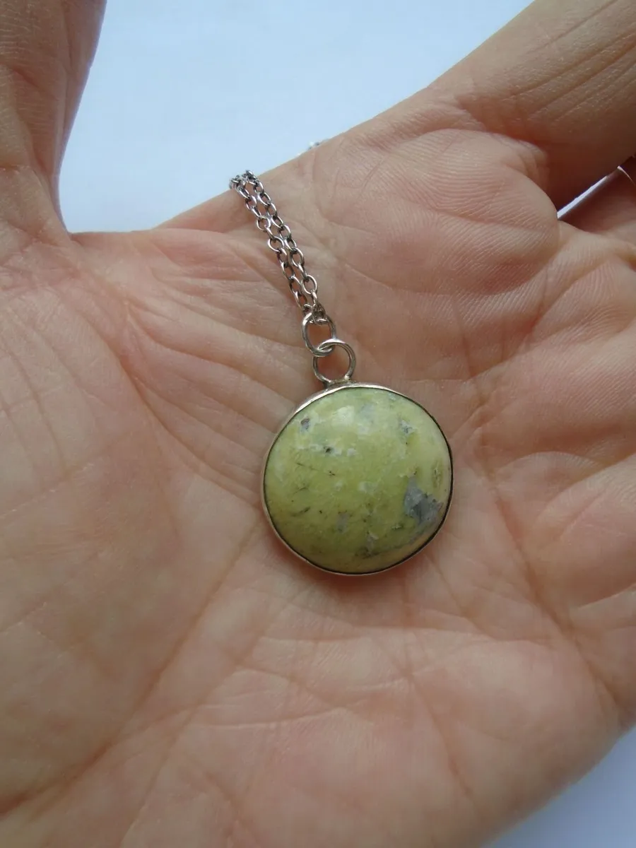 Connemara marble pendant, Jewellery, Silver - Image 2