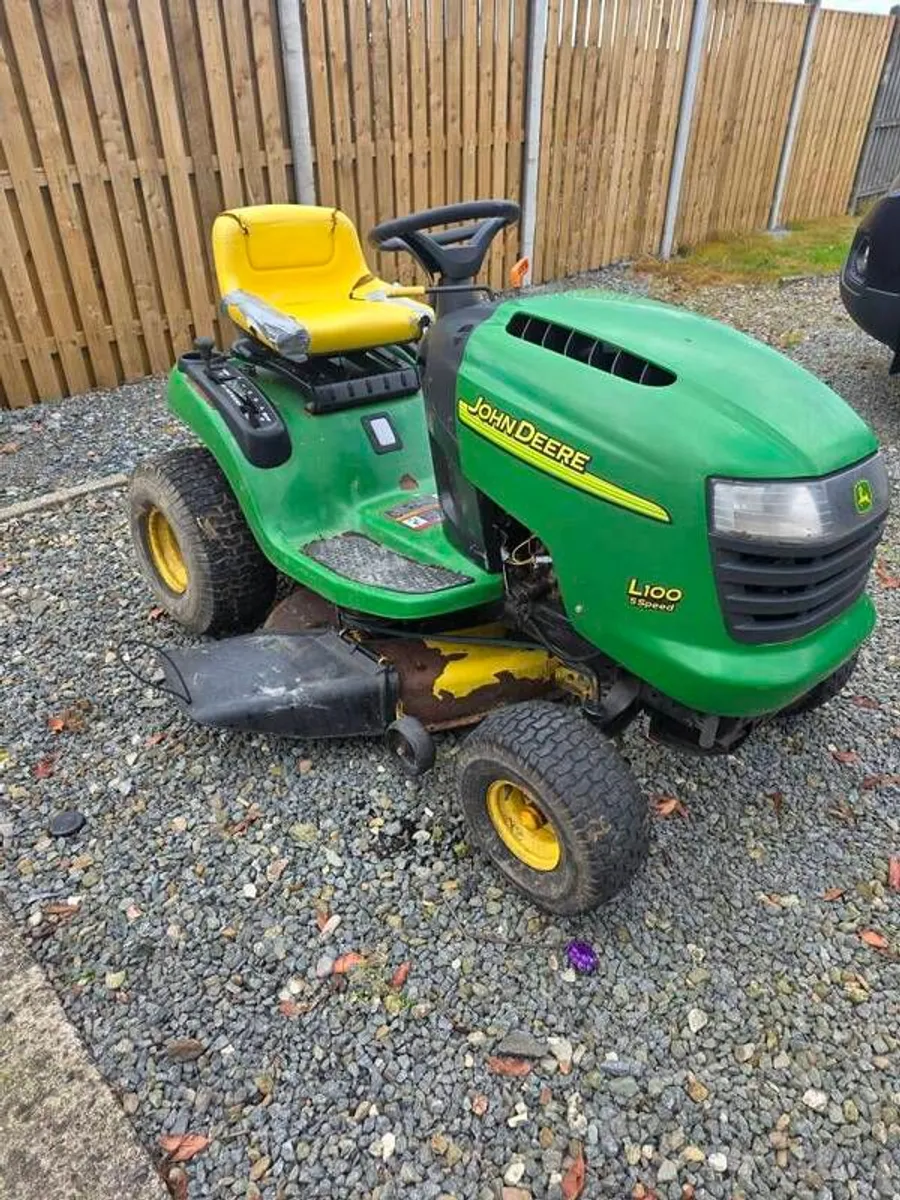 john deere ride on mower - Image 1