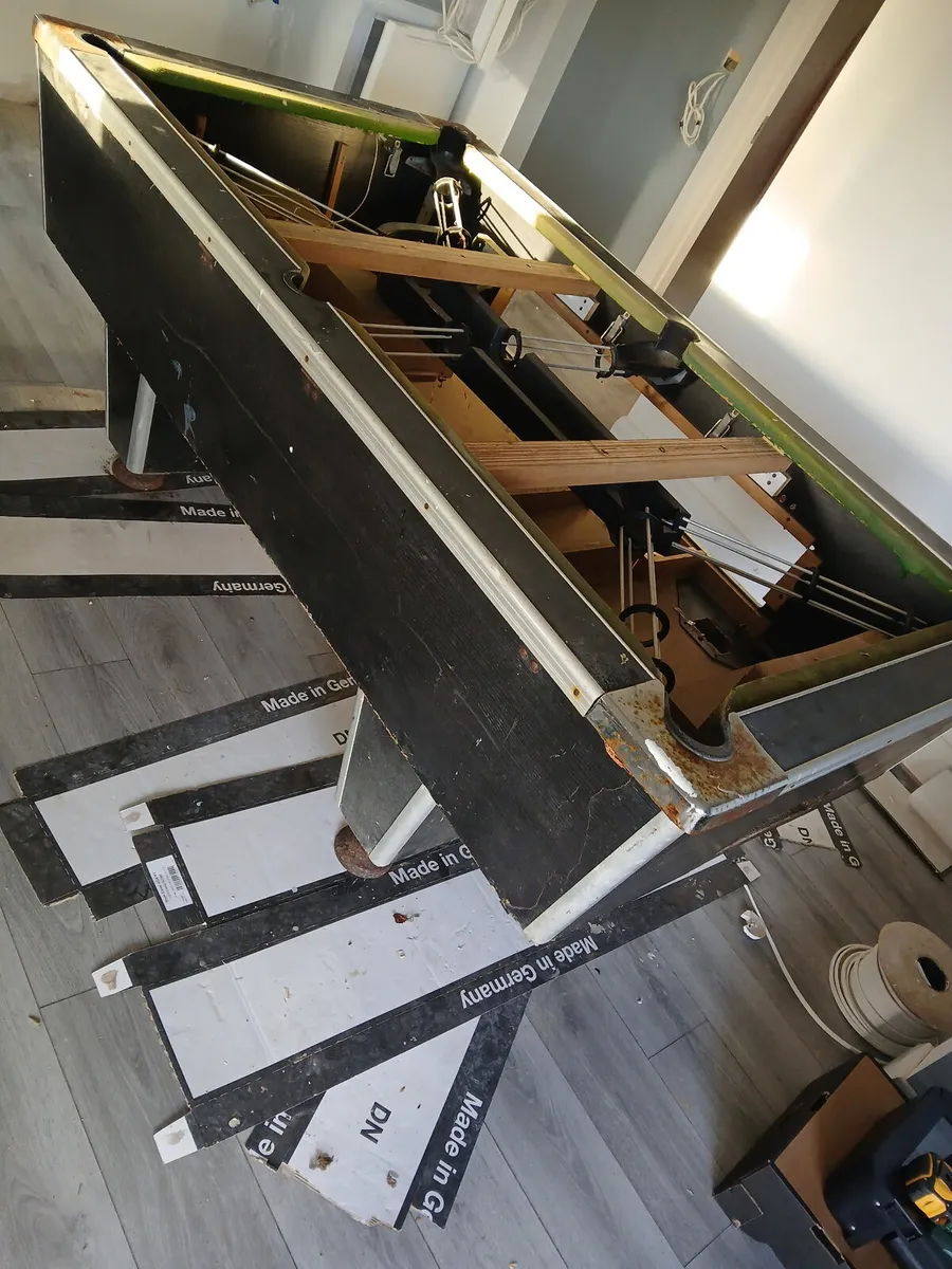 Pool table - Image 3