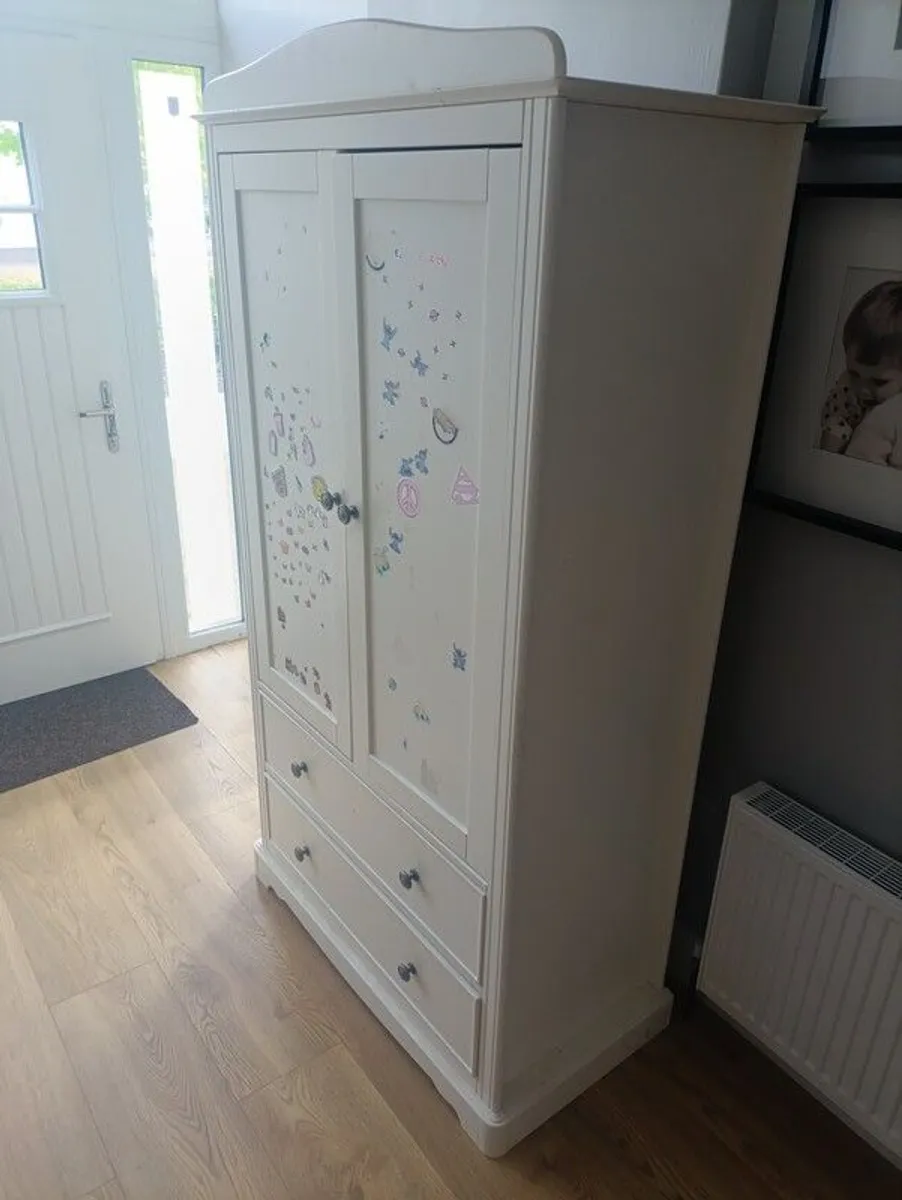 Children's wardrobe - Image 1