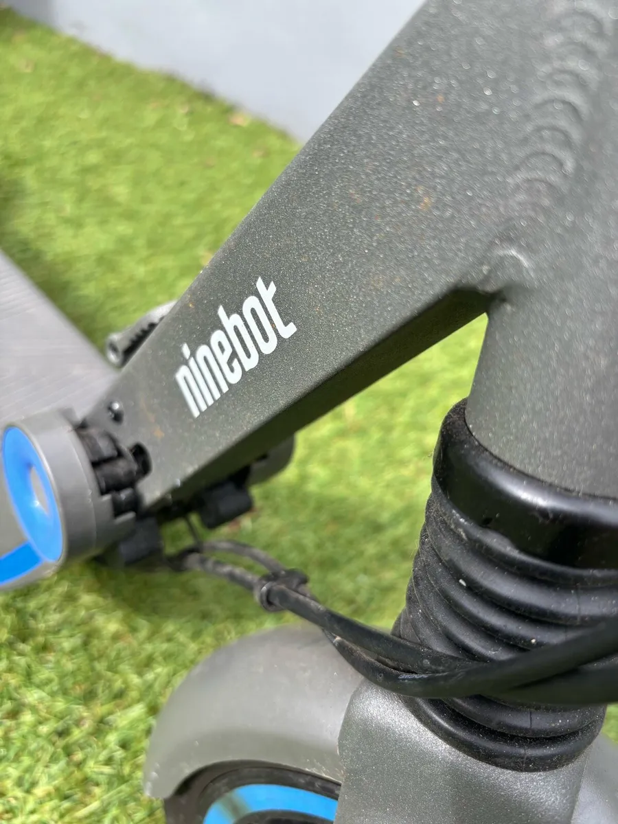 Ninebot ekick scooter Zing E10 - Image 3