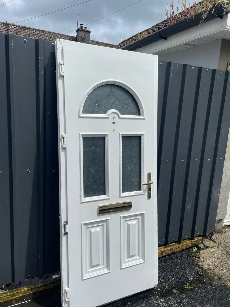 COMPOSITE DOOR LIKE NEW - Image 1