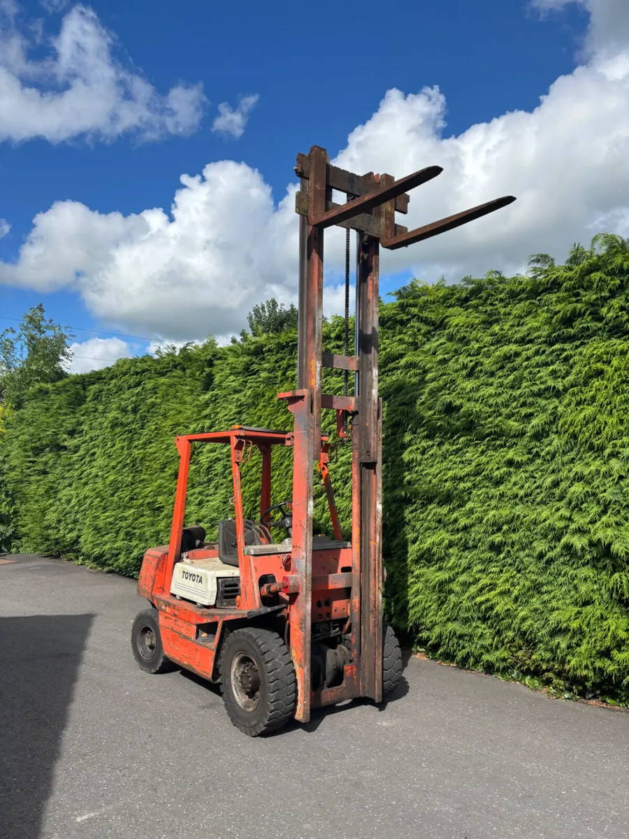 Toyota forklift 2.5 ton diesel - Image 1