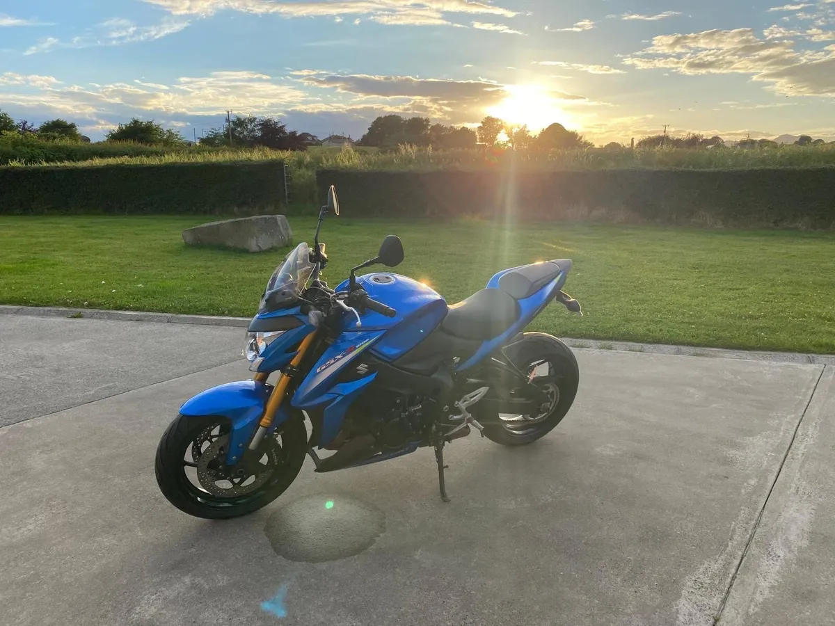 2015 suzuki gsxs1000 - Image 1
