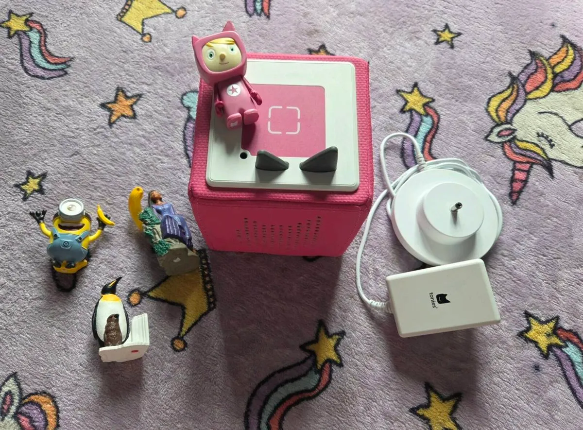 Pink Toniebox + 4 Tonie Figures + Orginal Charger - Image 1