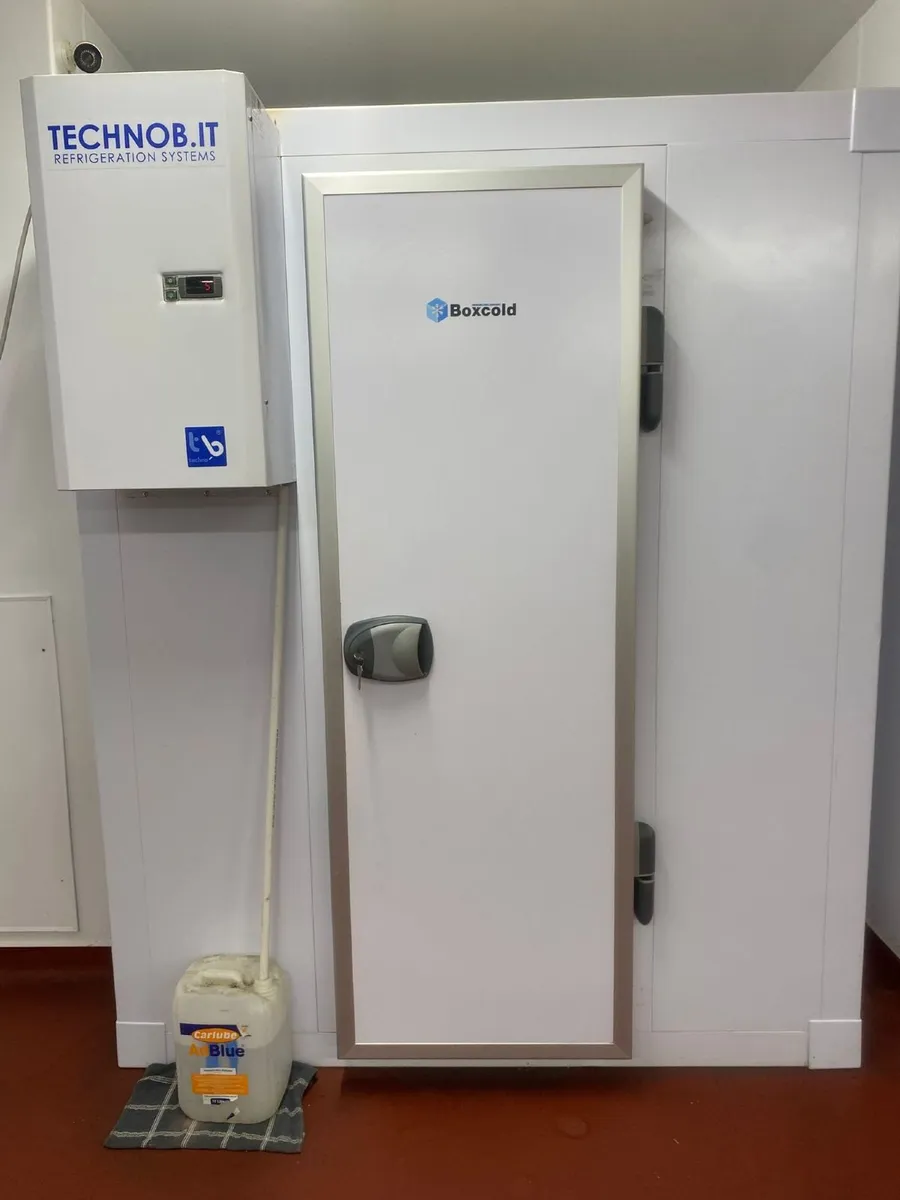 COLD ROOM - Image 1