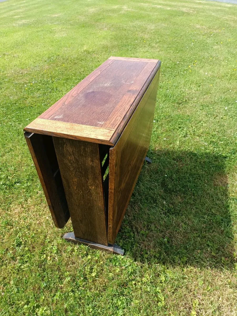 Antique hardwood Leaf table - Image 2