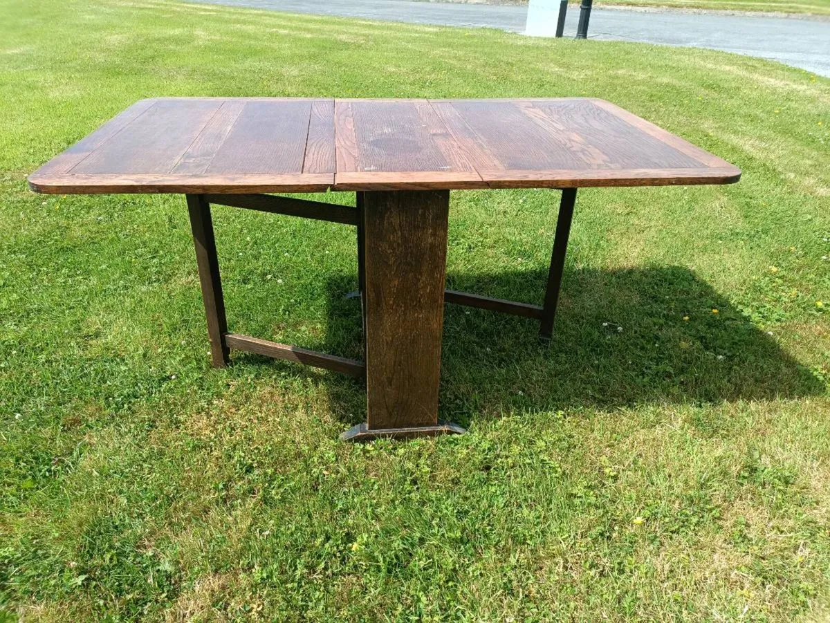 Antique hardwood Leaf table - Image 4
